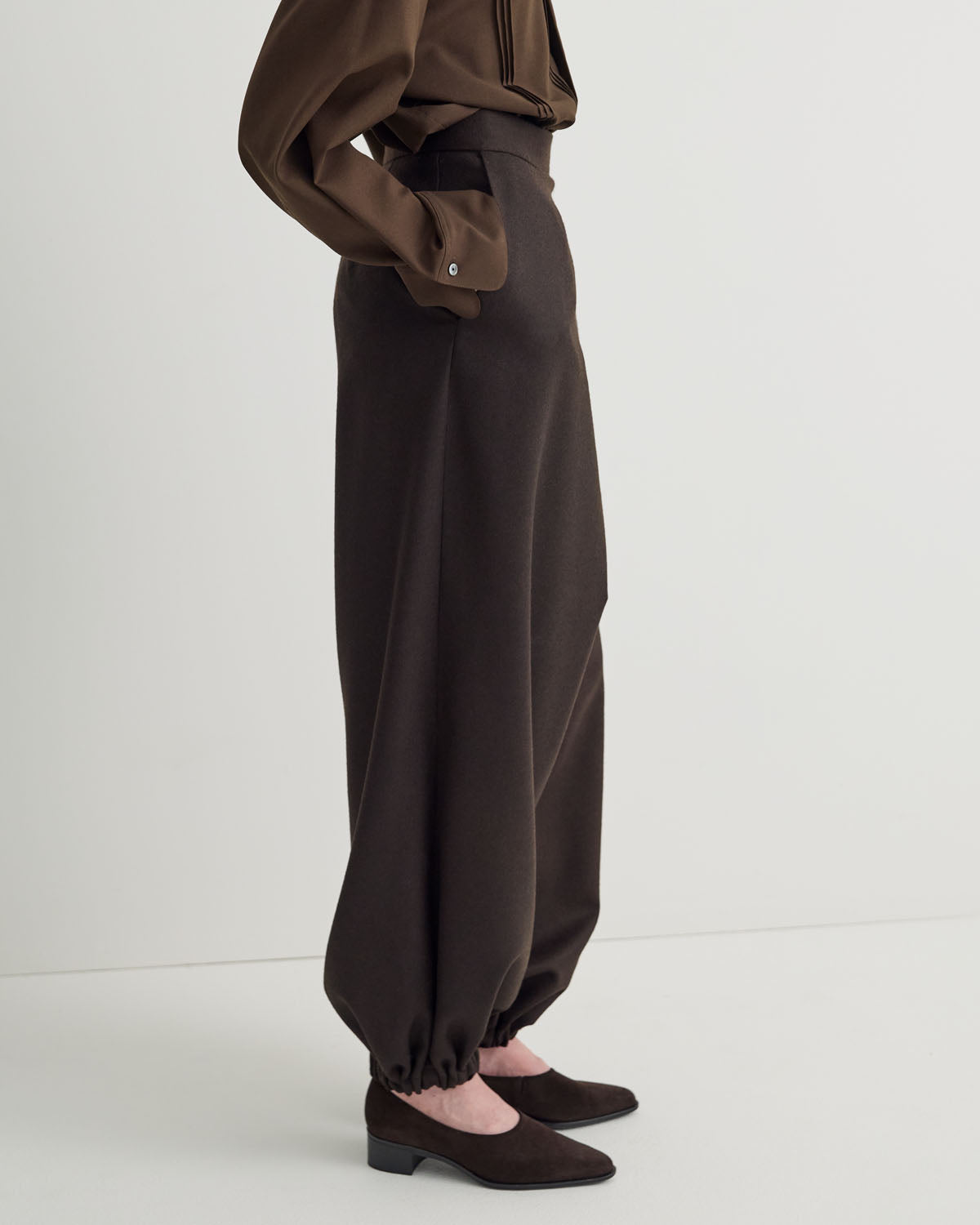 WIDE TUCK TROUSERS