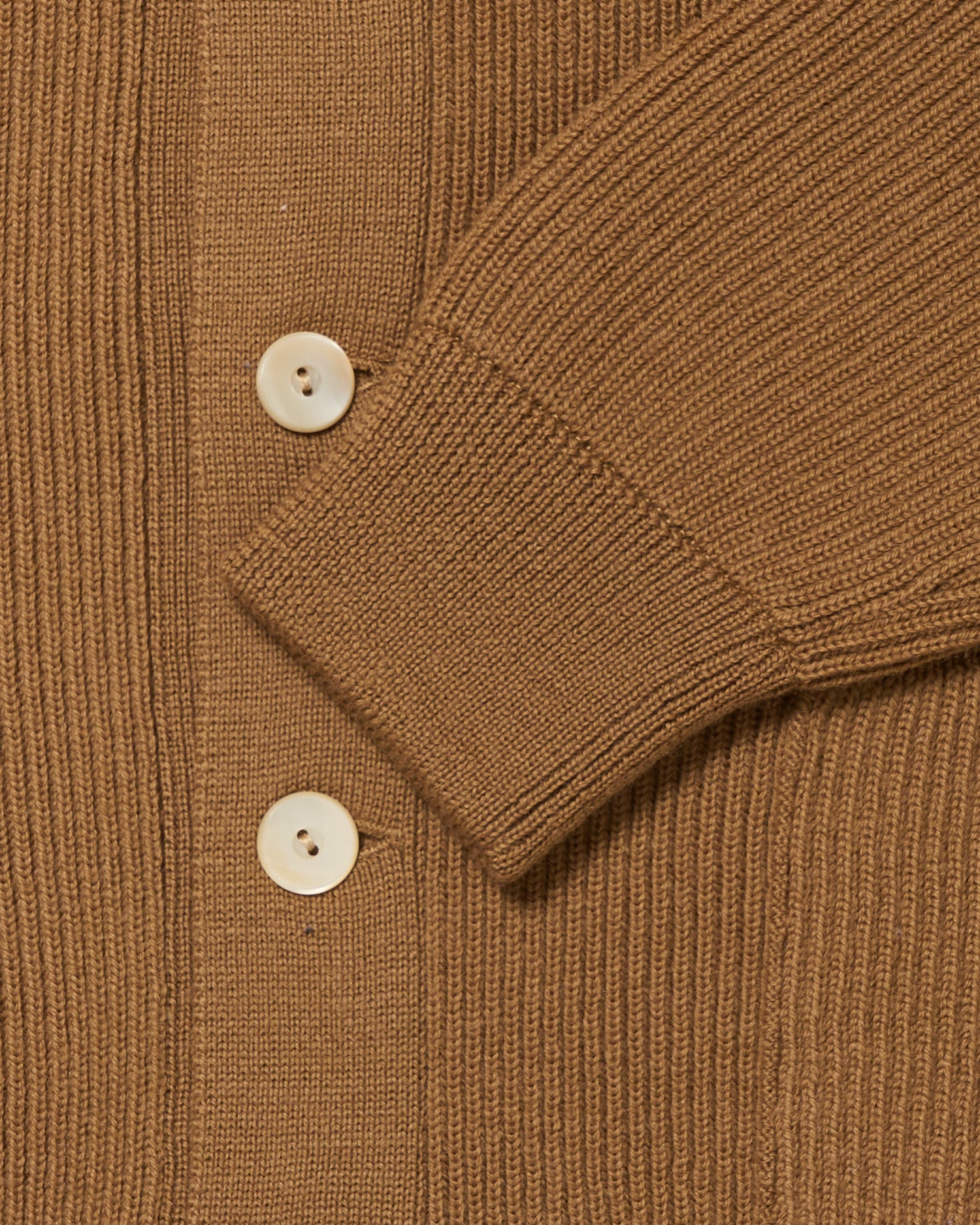 LOT.521 TURTLENECK CARDIGAN
