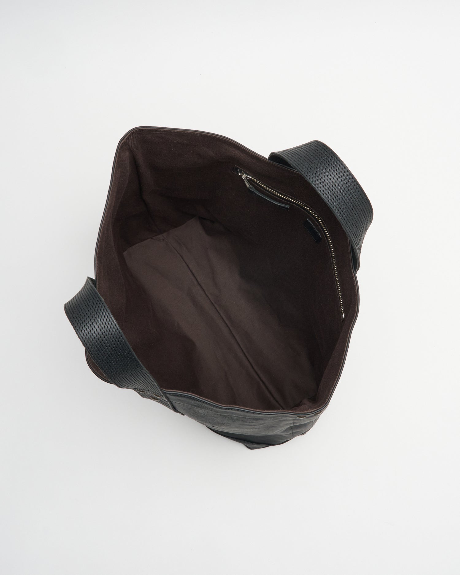 LOT.023 COAL BAG HORSE LEATHER