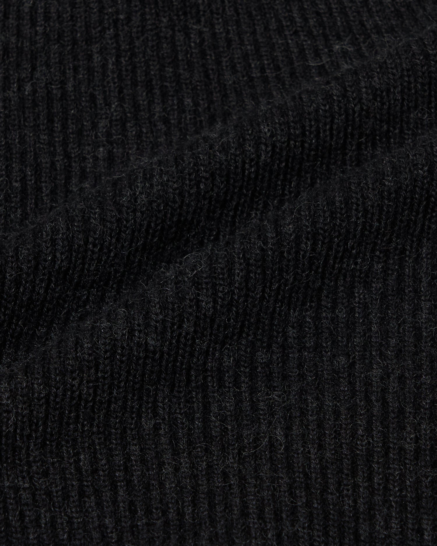 LOT.521 TURTLENECK CARDIGAN