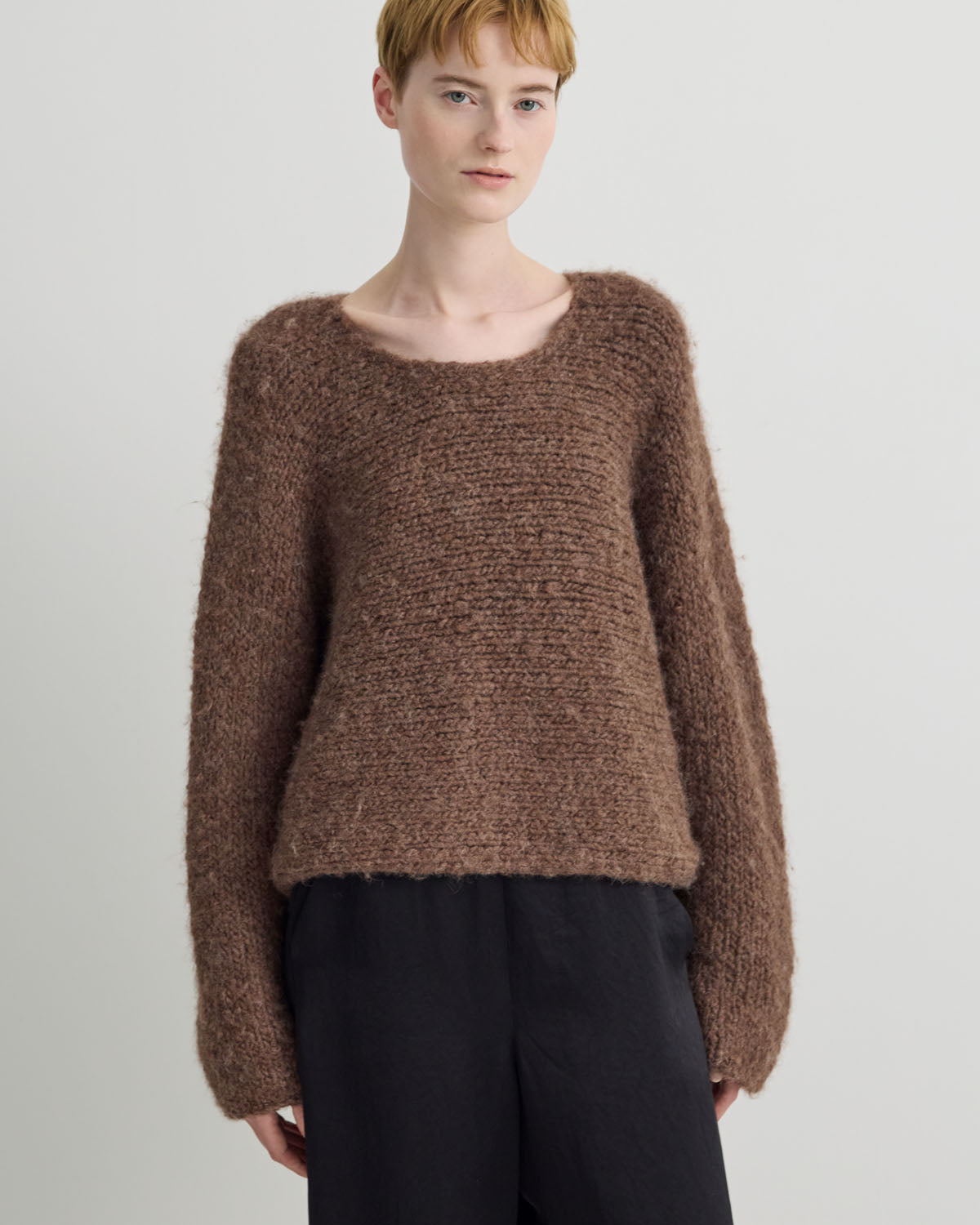 SUPER BABY ALPACA HAND KNITTED CREW NECK P/O