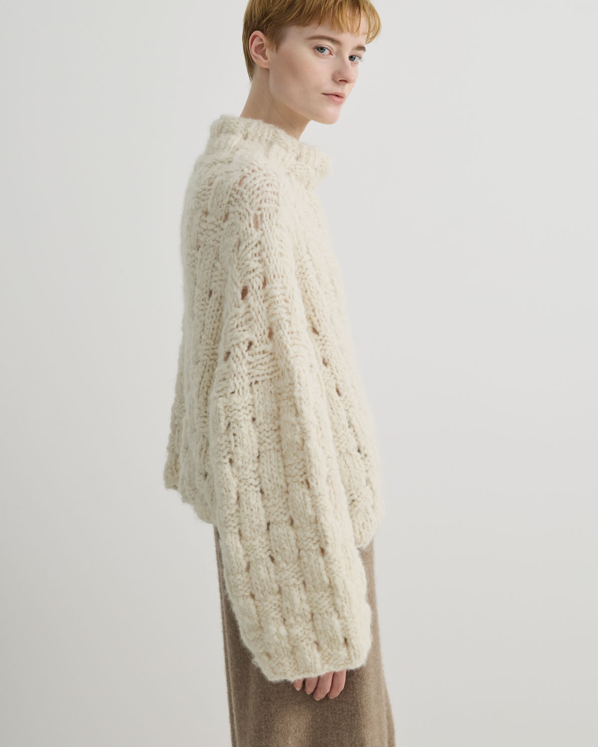 ALPACA HAND KNITTED BASKET PATTERN TURTLE NECK P/O