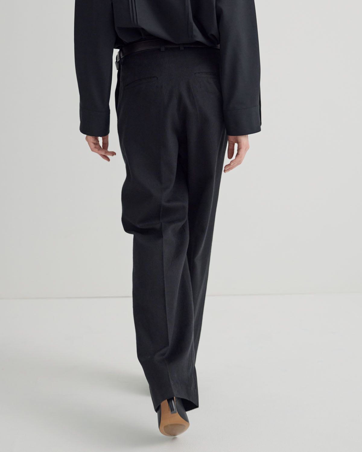 SIDE OPEN TROUSERS