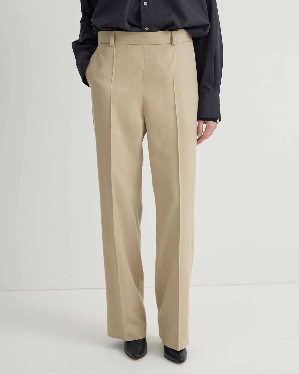 SIDE OPEN TROUSERS