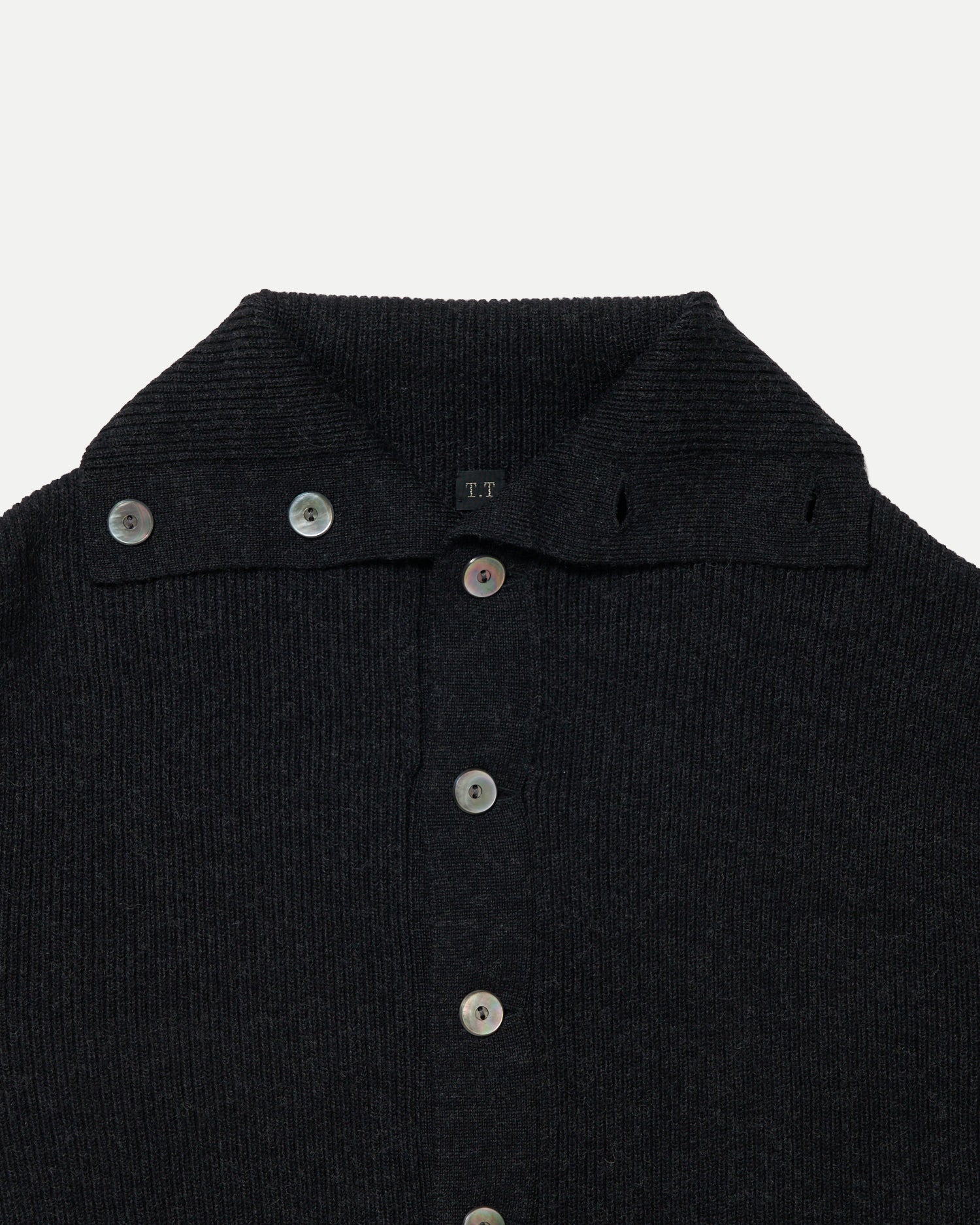 LOT.521 TURTLENECK CARDIGAN