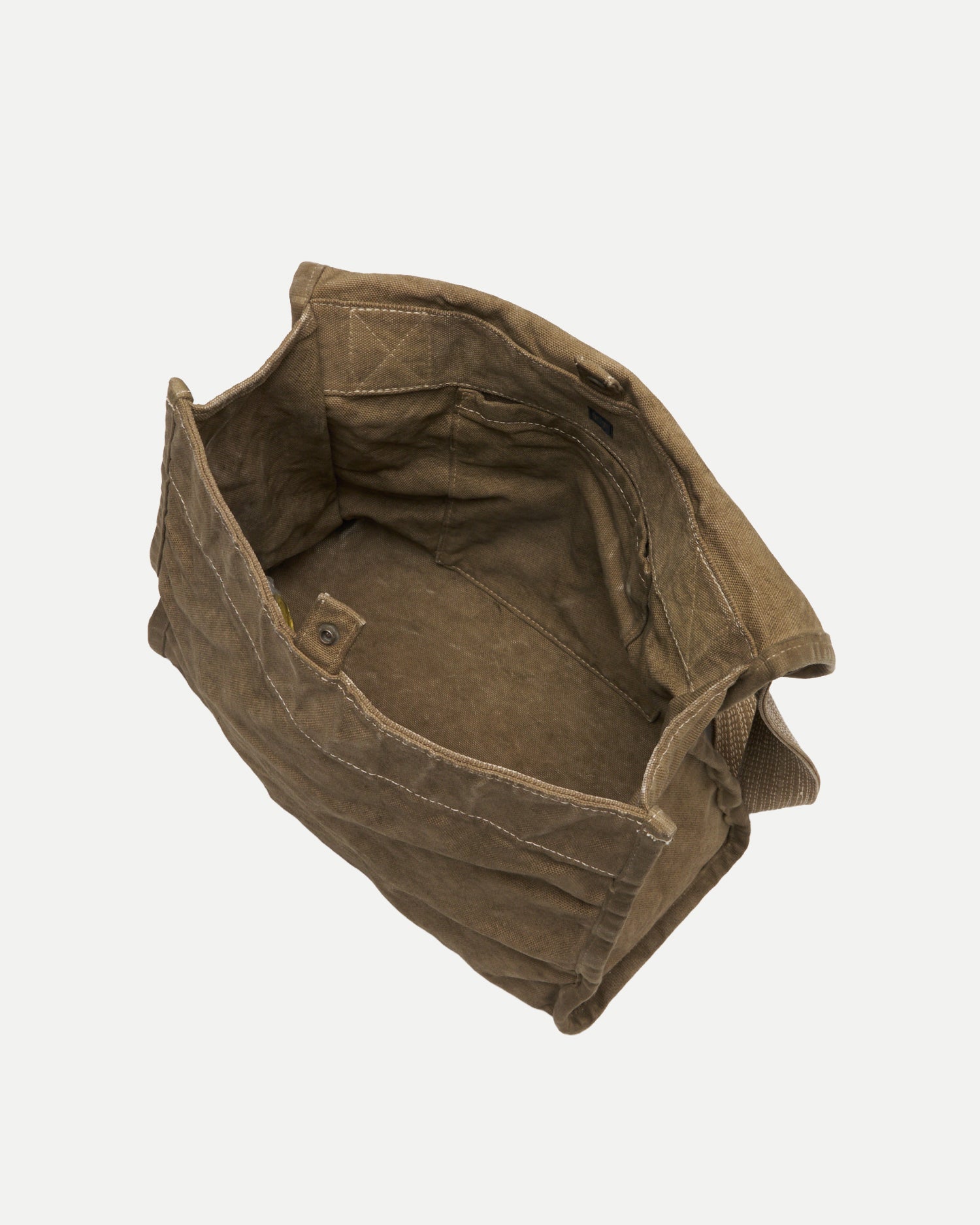 LOT.034 LETTER CARRIER BAG
