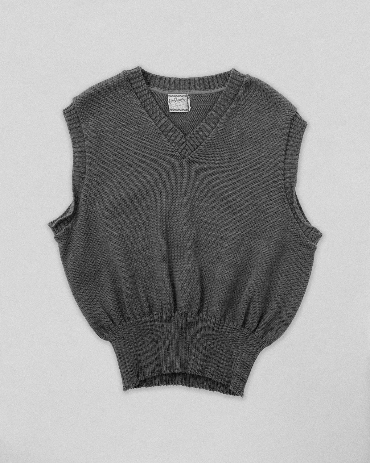 MCGREGOR V-NECK VEST 1
