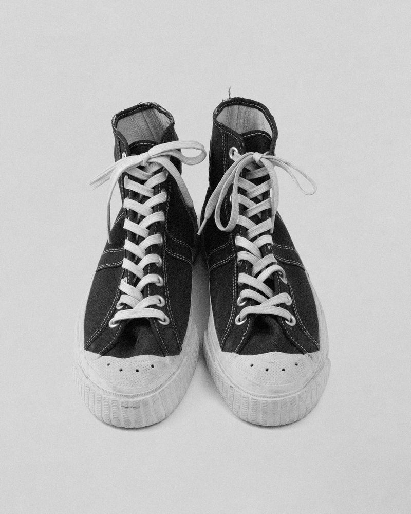 TRAINERS