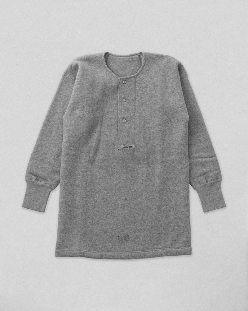 UNIVERSAL HENRY-NECK SWEAT SHIRT