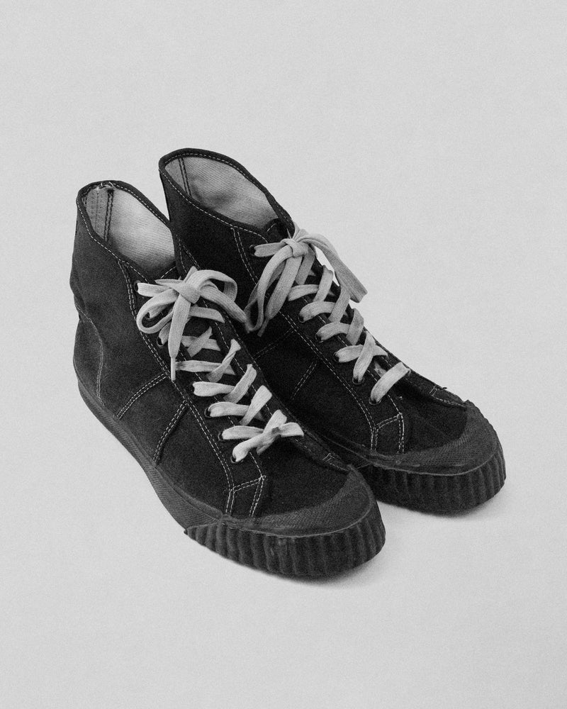 TRAINERS