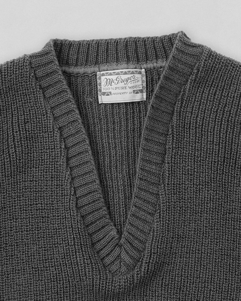 MCGREGOR V-NECK SWEATER