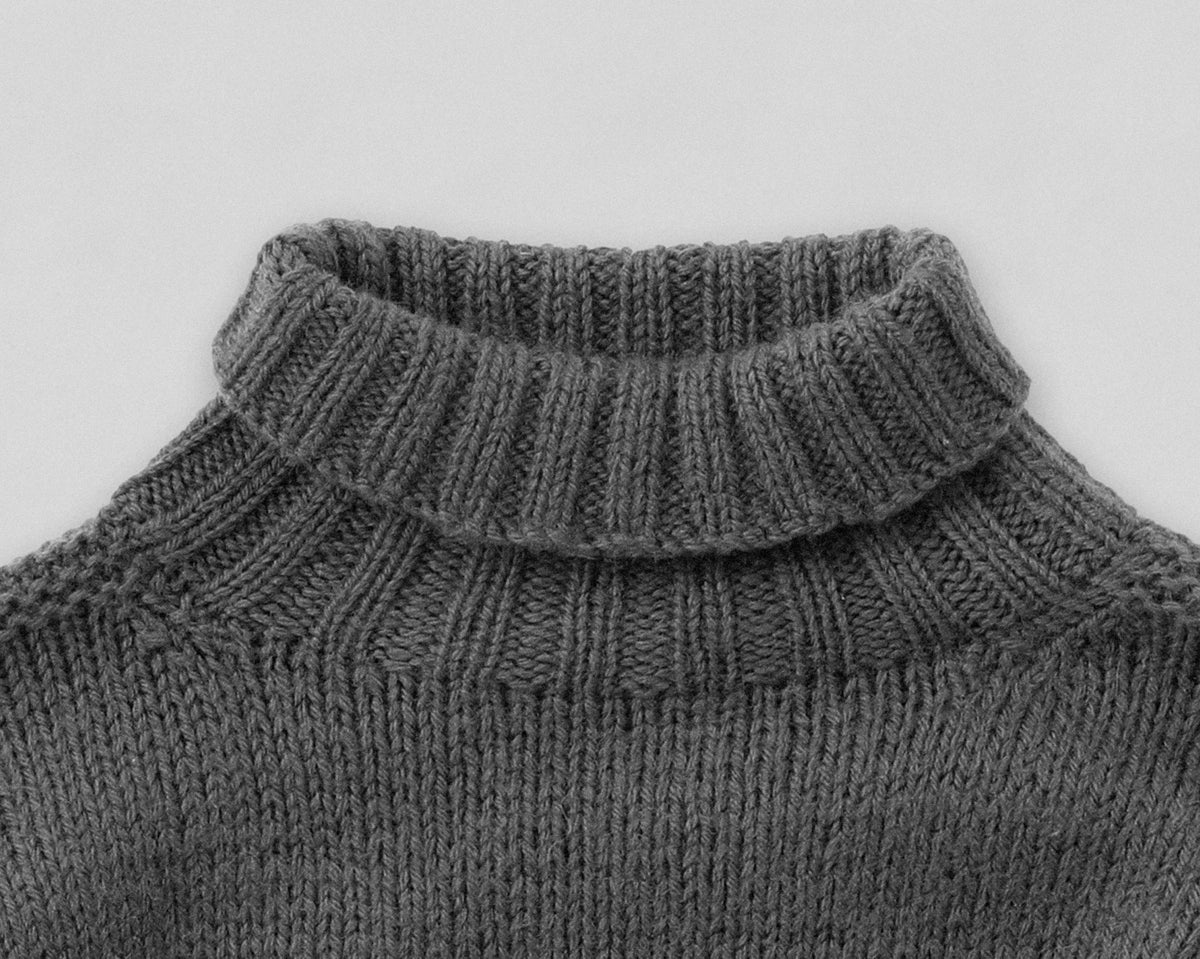 AMERICAN RED CROSS HIGH-NECK SWEATER 3